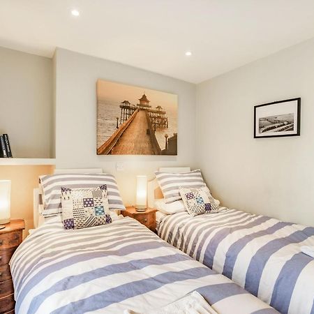 Pier View Apartment Weston-super-Mare Exterior photo